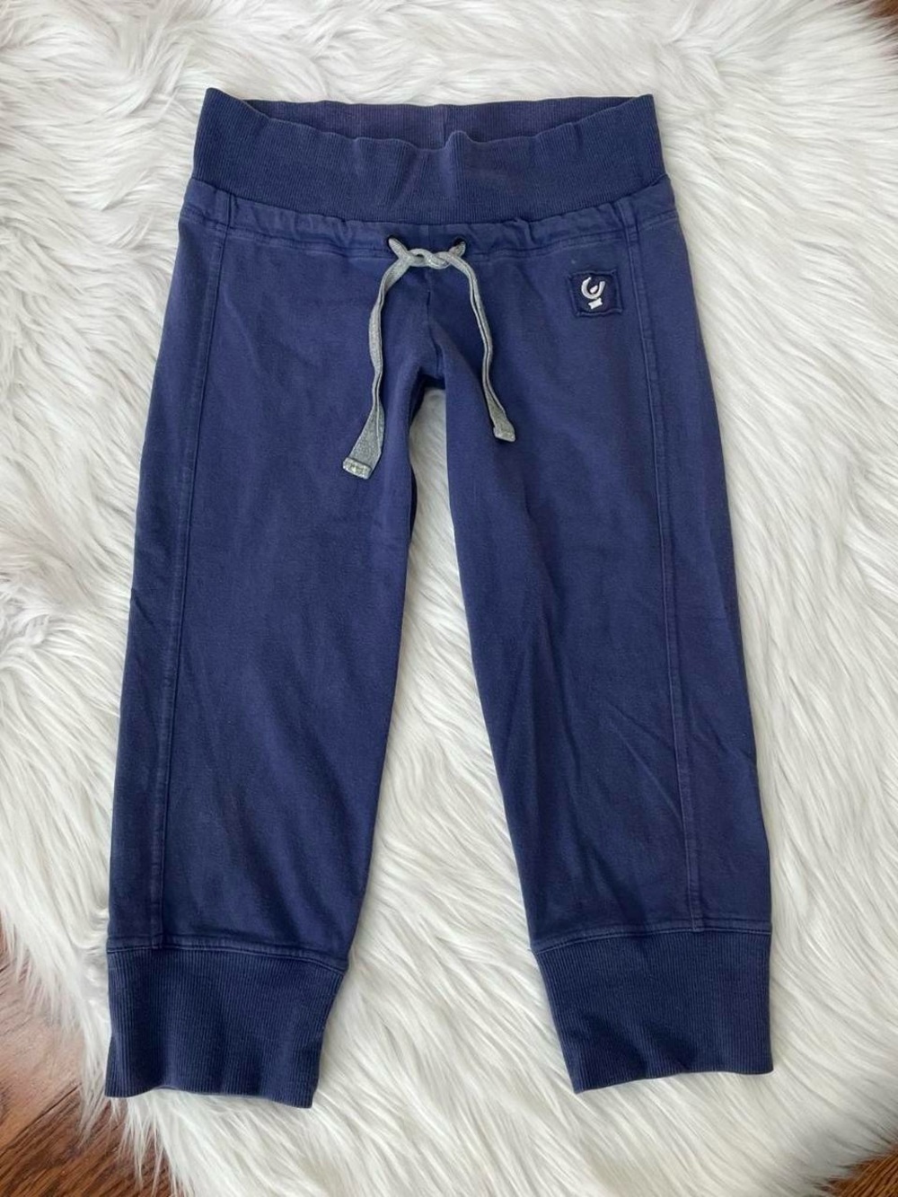 Vintage Y2K blue capri sweatpants by Freddy